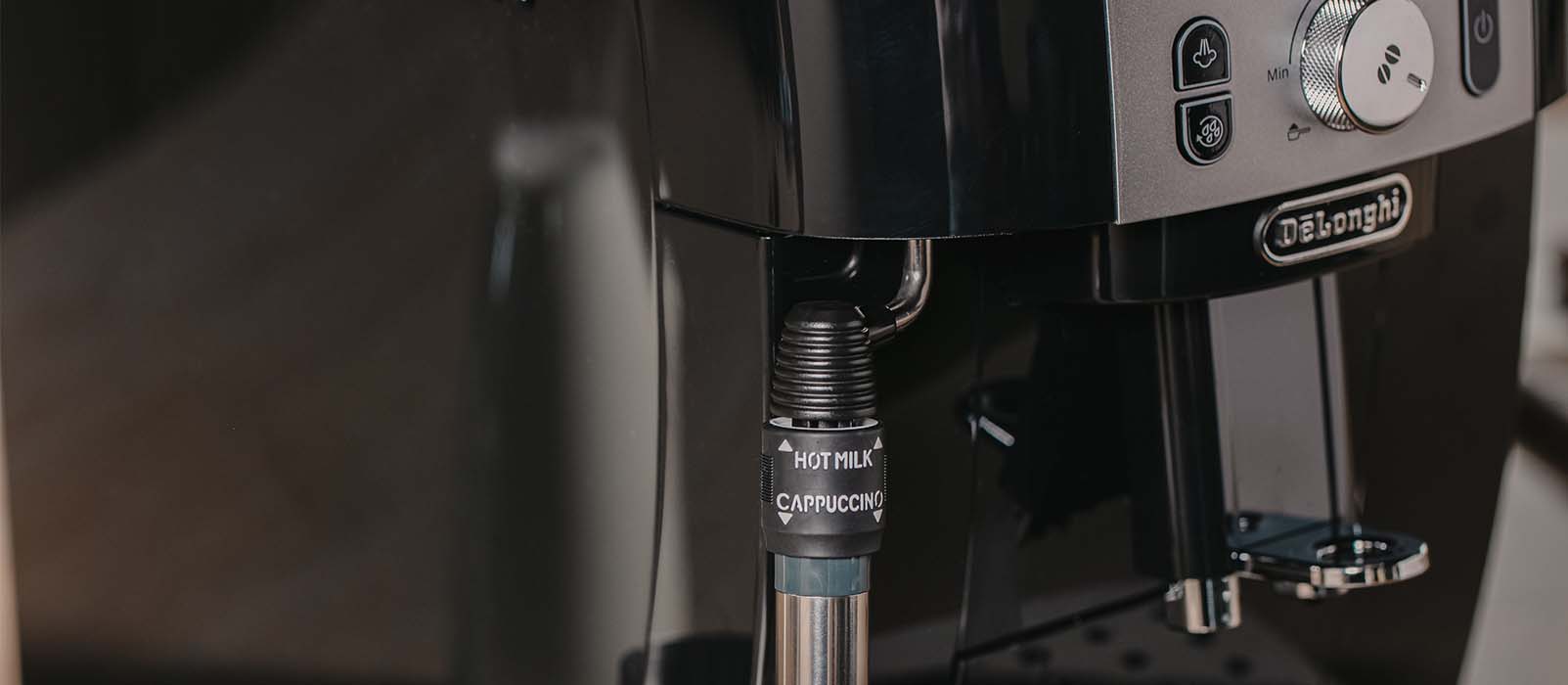 machine a cafe automatique delonghi magnifica