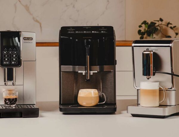 Cafetières à grains : Quelle machine à café avec broyeur pour un petit noir  comme au comptoir ?