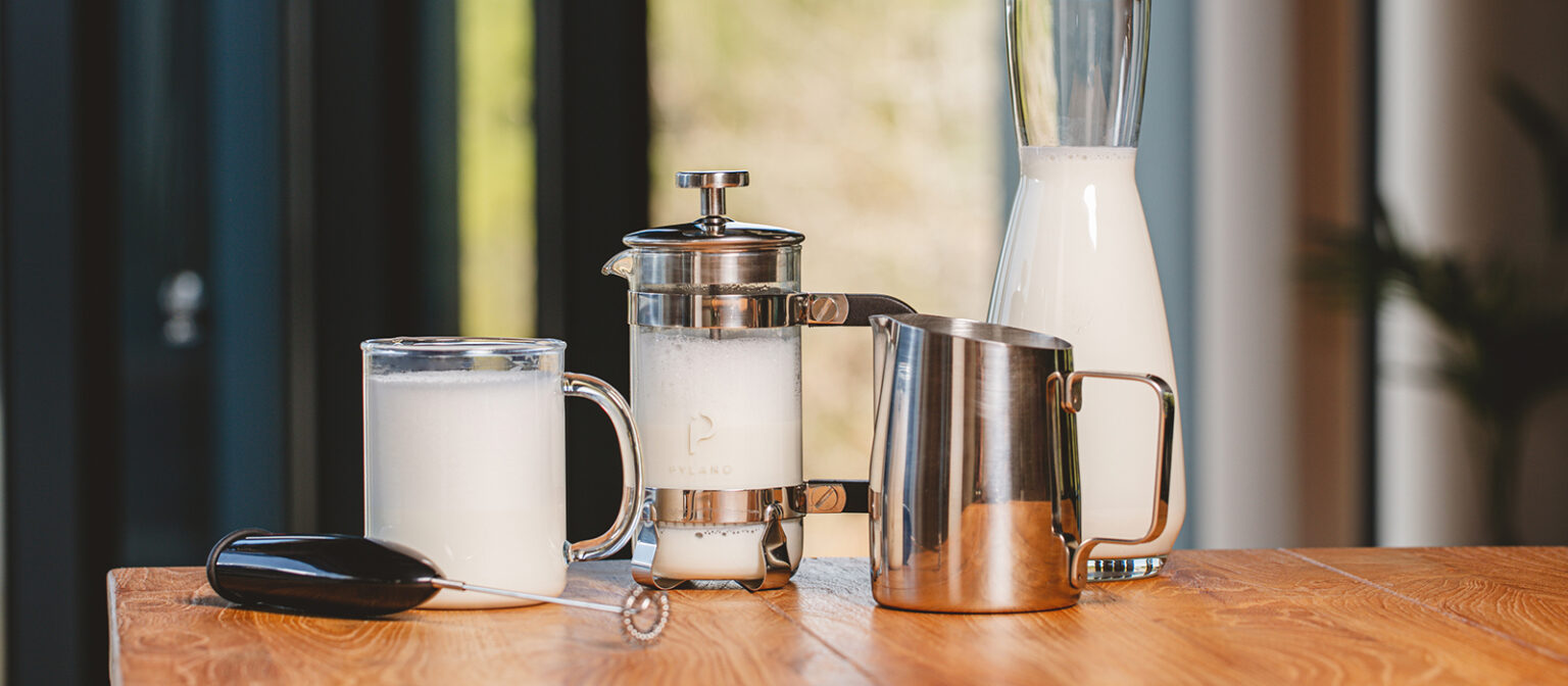 Comment faire de la mousse de lait maison pour le café ? - MaxiCoffee
