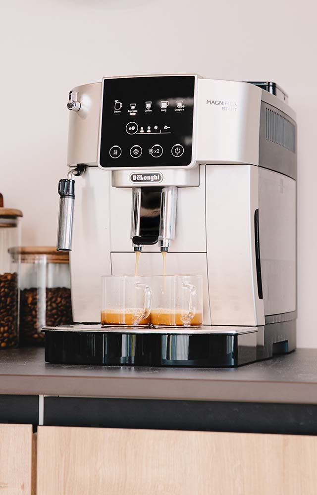 Quelle est la meilleure machine à café DeLonghi ? MaxiCoffee