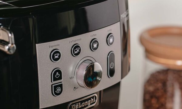 quelle delonghi magnifica choisir