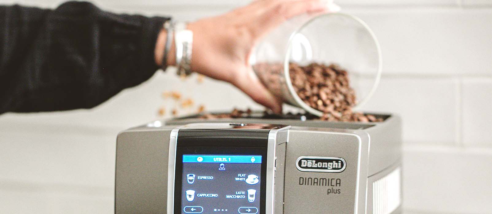 delonghi dinamica ou magnifica contenants