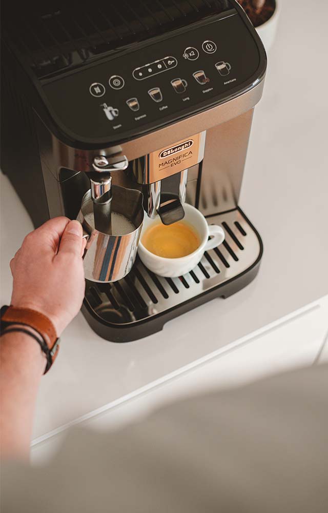 delonghi dinamica ou magnifica feb ecam